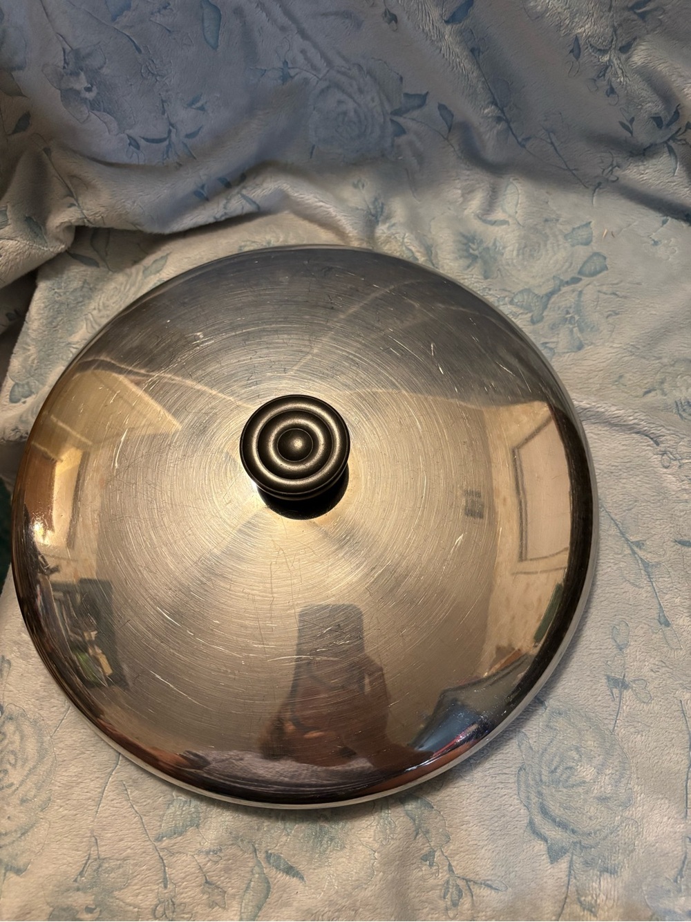 Revere Ware Stainless Steel Cookware Lid with Black Knob - Versatile Replacement